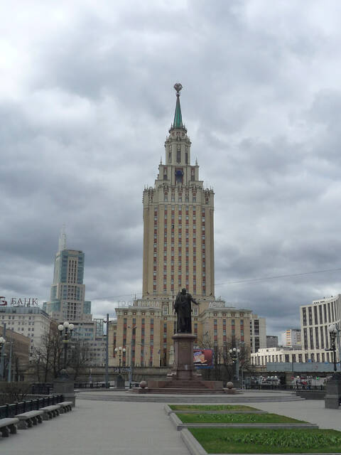 Гостиница «Ленинградская» в Москве