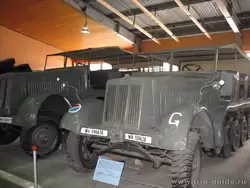 Танковый музей в Кубинке, средний полугусенечный тягач