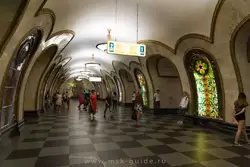 Фото станции «Новослободская» в Москве