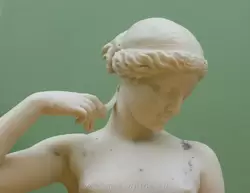 Нимфа - скульптура «Сатир и Нимфа» в Третьяковской галерее