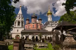 Малый и Большой соборы Донского монастыря