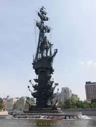 Памятник Петру Великому в Москве