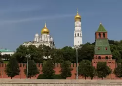 Первая Безымянная башня, колокольня Иван Великий и Архангельский собор