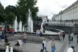 Александровский сад в Москве, фонтаны