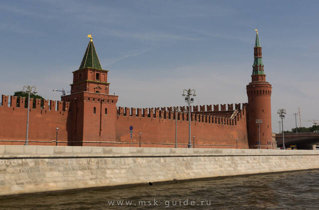 Московский Кремль, Беклемишевская и Петровская башни