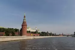 Московский Кремль, вид с борта теплохода