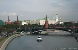 Вид на кремль с Патриаршего моста