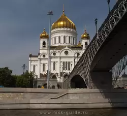 Пешеходный Патриарший мост в Москве
