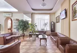 Холл в гостинице «Сокол» в Москве