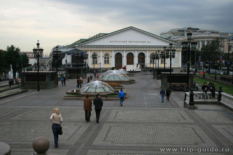 Манеж в архитектуре