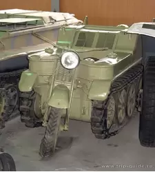 Танковый музей в Кубинке, легкий полугусеничный транспортер НК-101