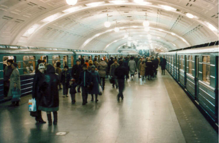 Ебля в метро (65 фото)