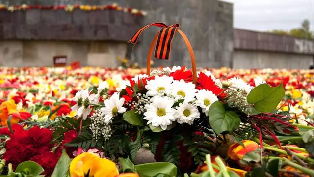 День Победы 9 мая в Москве, цветы