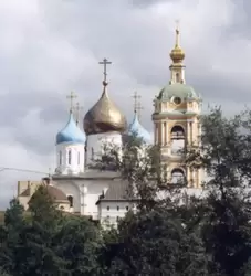 Новоспасский монастырь на берегу Москвы реки