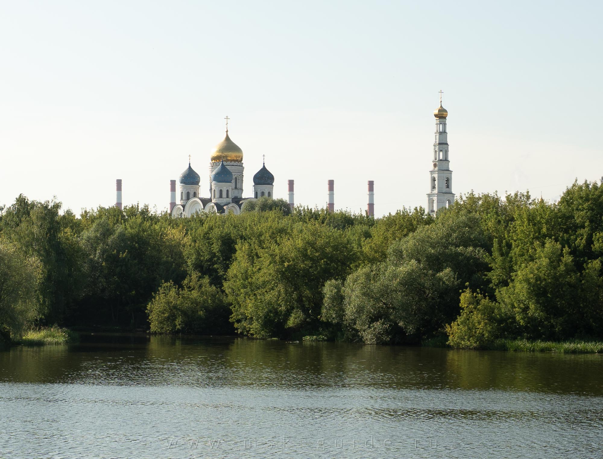 Николо-Угрешский монастырь в городе Дзержинск в Московской области Николо-Угрешский монастырь в городе Дзержинск в Московской области