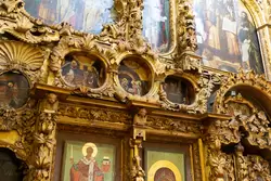 Резьба иконостаса в храме Покрова в Филях