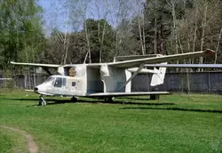 Музей авиации в Монино, М-15 Мелец