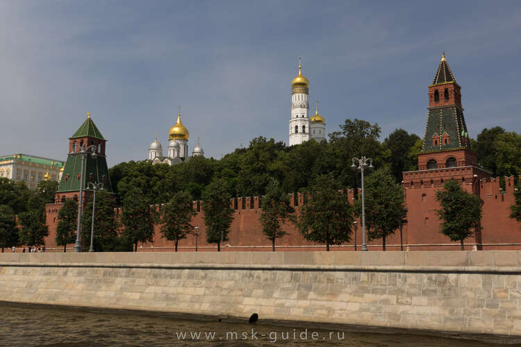 Московский Кремль, Первая и Вторая Безымянные башни