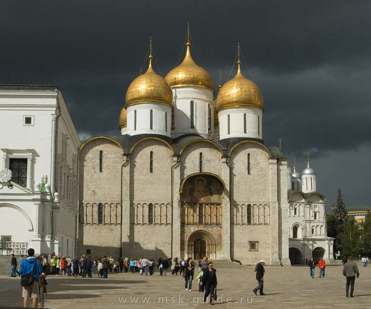 Успенский собор московского кремля фото