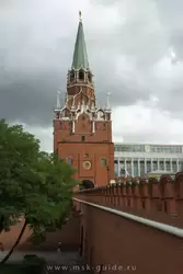 Троицкий мост и Троицкая башня в кремле