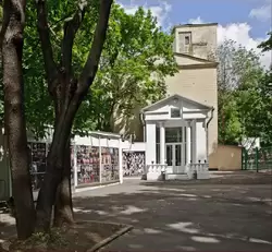 Нескучный сад в Москве, театр музыки и драмы Стаса Намина