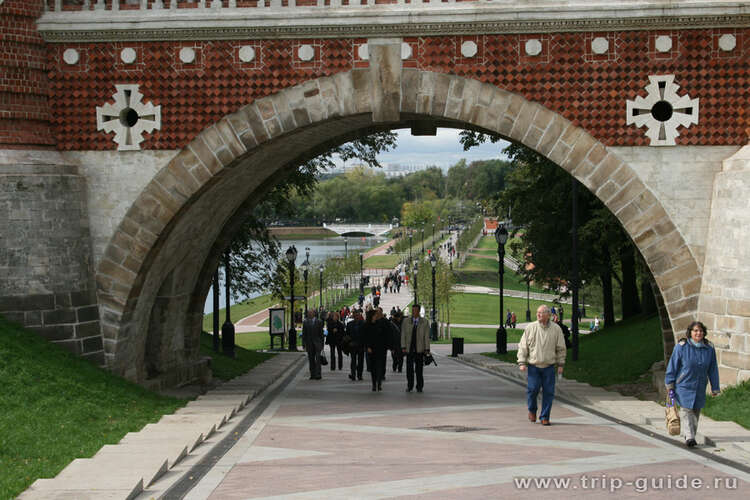 Фигурный мост Баженов в и Царицыно